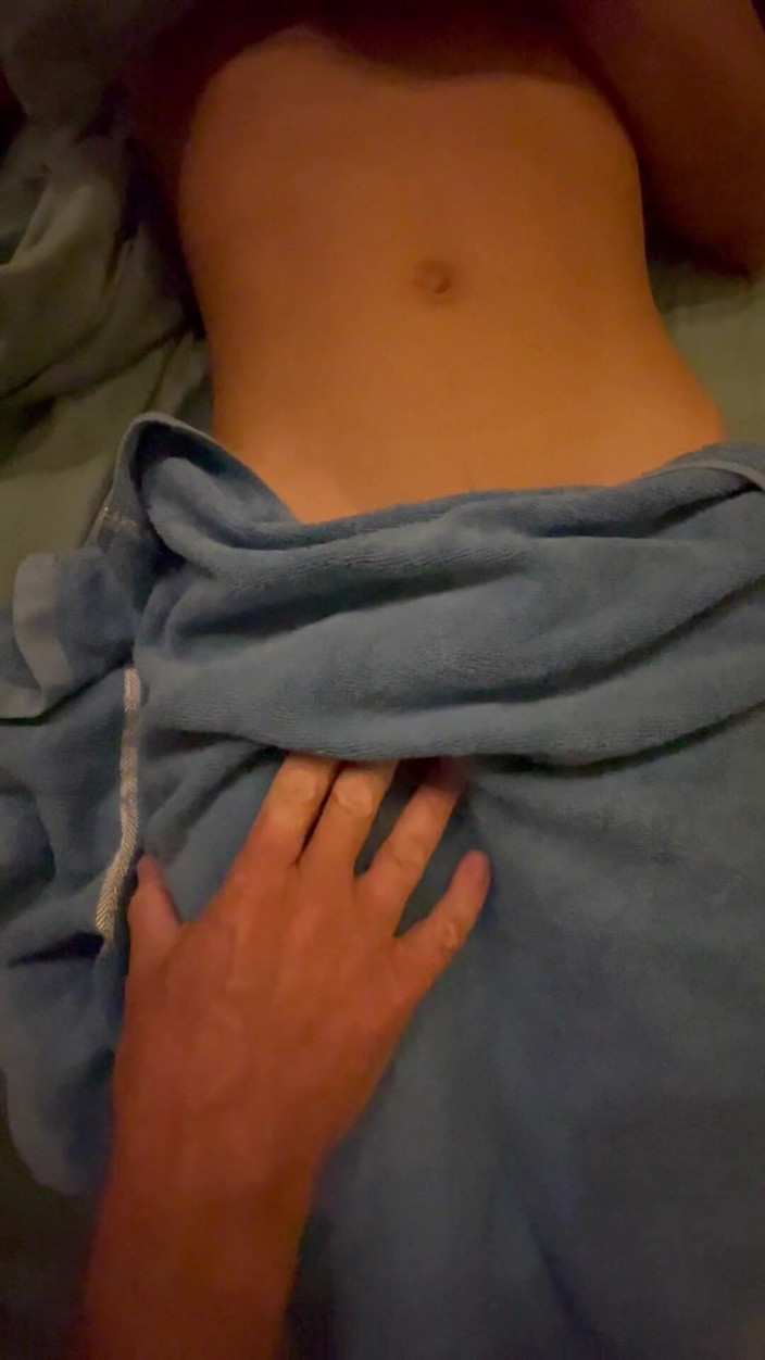Quan Vietnam 18: Der lehrer gibt junger nervöser, schüchterner schülerin massage, um ihn...