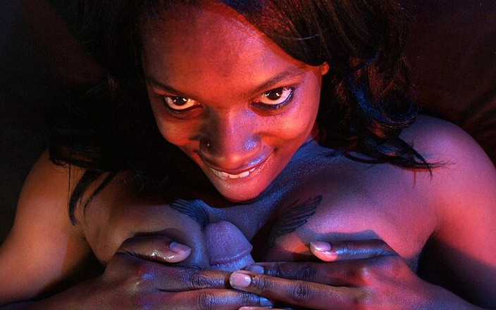 Velvet Ecstasy: Bush Baby - ssij grubego kutasa Uzyskać ładunek tłuszczu