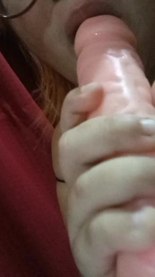 Lilix: Používám svoji hračku jako skutečný penis