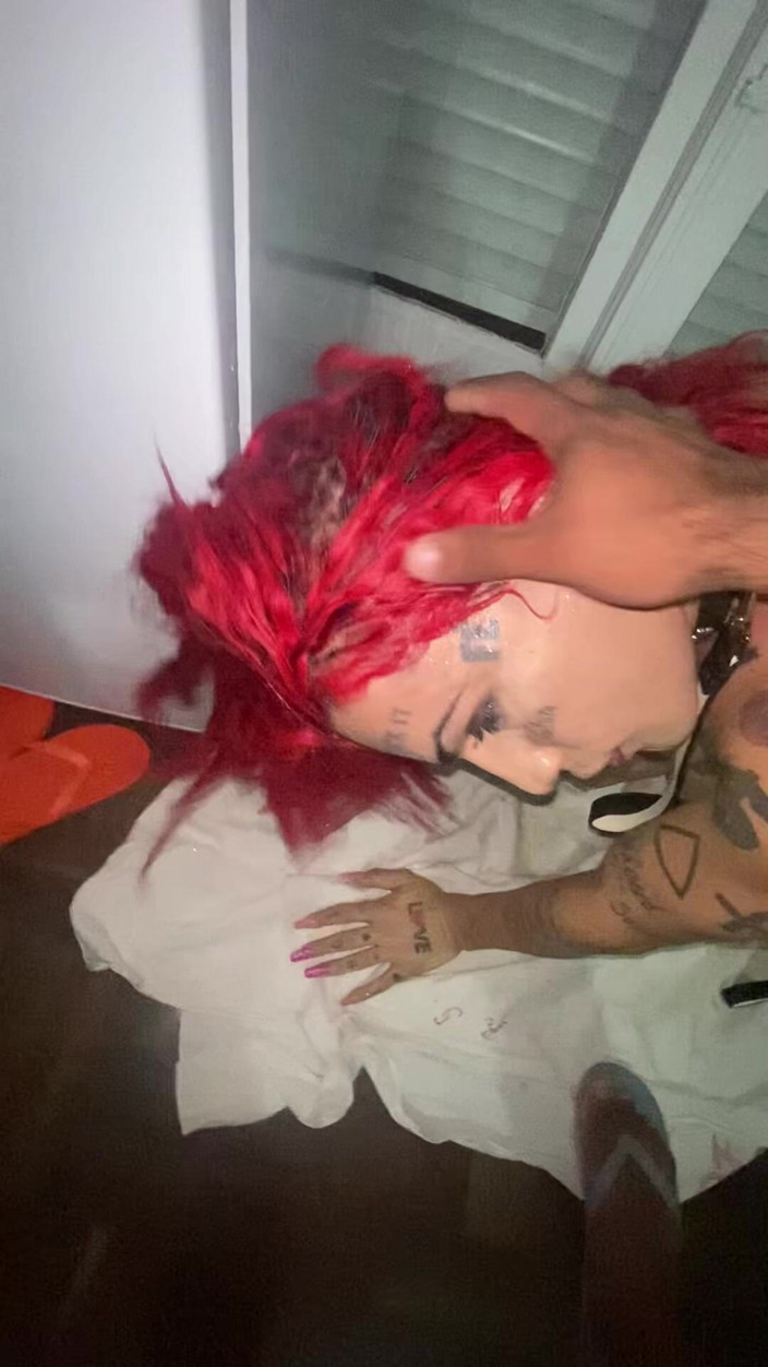 Wesley Bull: Kencing di jalangku