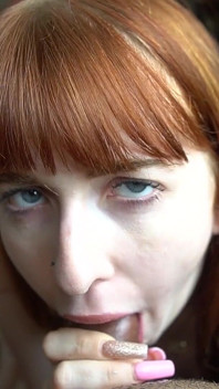Hannah grace versucht ihr bestes, um einen bbc in den hals zu kriegen