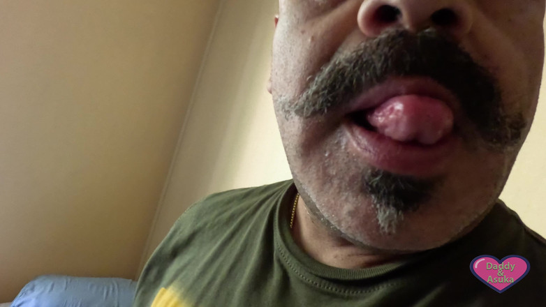 Daddy and Asuka: Расслабляясь И Кончая На Ее Идеальные Ягодицы