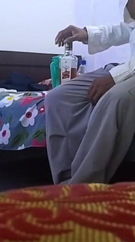 Otro amigo hizo la novia de su amigo y se lo puso en el culo.