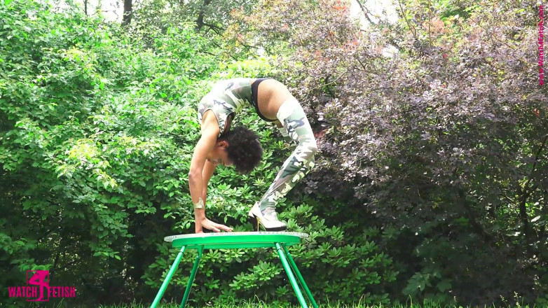 Gymnastic: Acrobática al aire libre