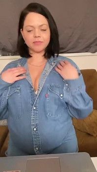 9th Month Pregnant Video Show to Webcam by Shione Cooper