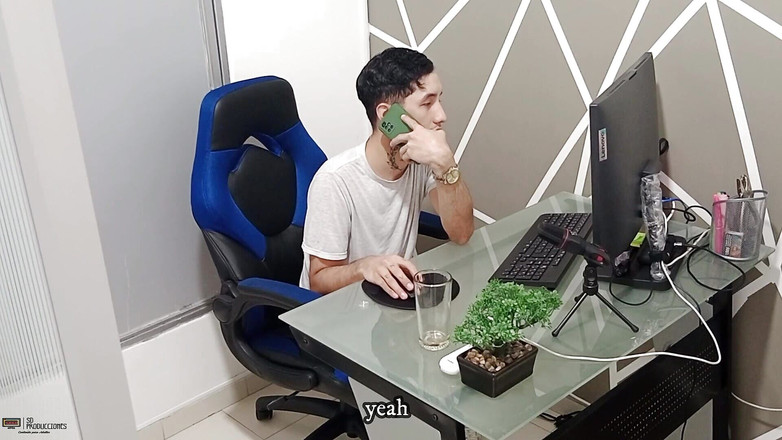 Vayolet: ムラムラした医者が美しい患者のオマンコをファックし、彼女は彼の精液をすべて飲み込む - スペイン語のポルノ