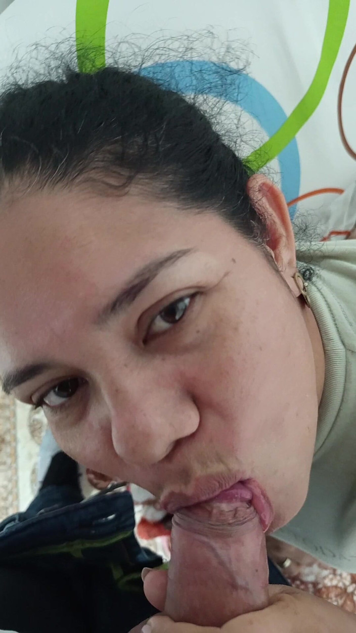 Valkyrieandluigy: Deliciosa mamada de garganta profunda