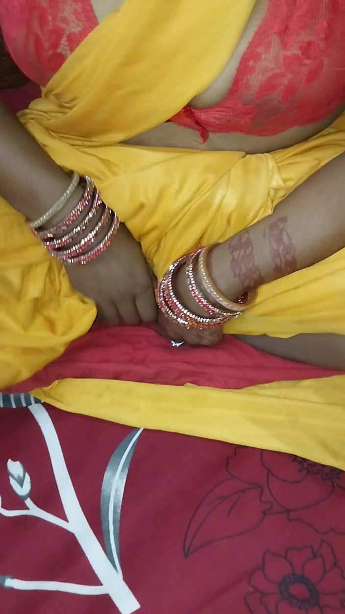 Pooja raniji: 火辣 pooja bhabhi ki devar ne ki Chudai 印地语语音性爱视频