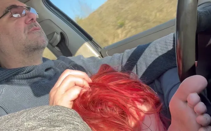 Elena917: Licking Feet, Hard Face Slapping While Driving
