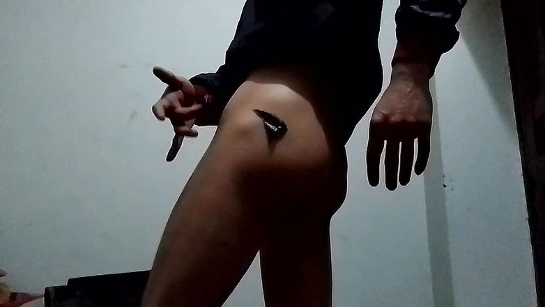 Gangbang straight: 라커룸에서 오줌싸기 라이더