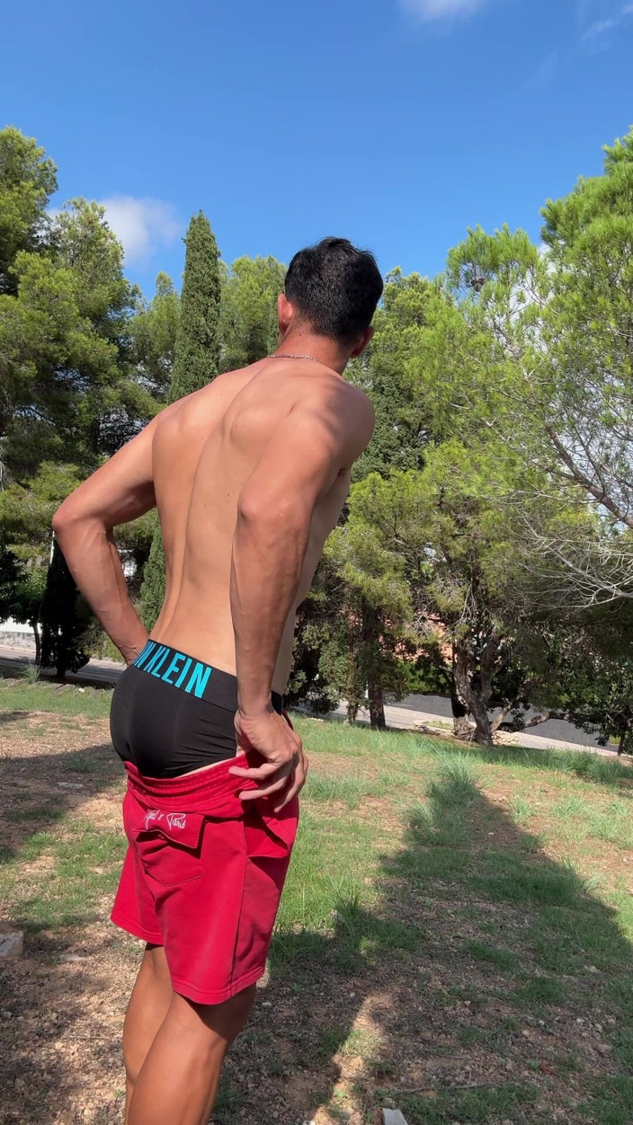 Paul Williams: Short Risky Naked Flashing on Summer Day