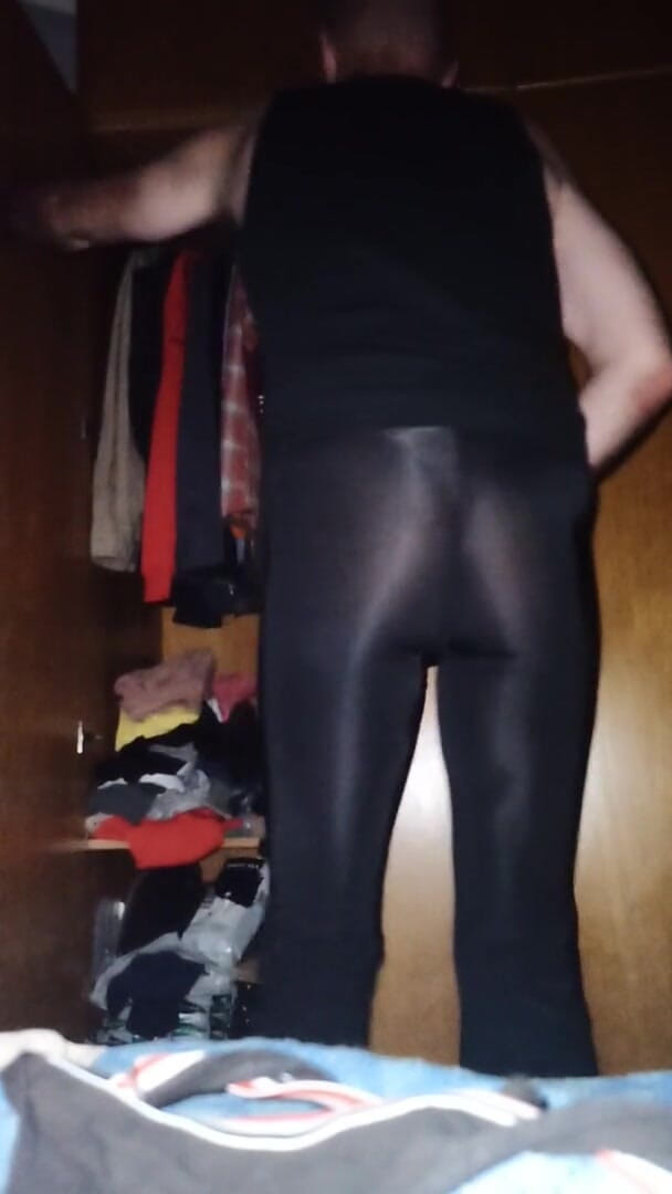 Por Itxiar: Sexy show off butt