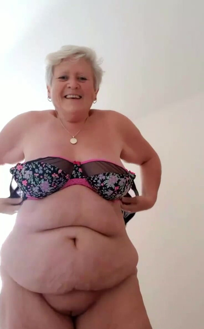 Uk Joolz: Tu aimes ce soutien-gorge ?