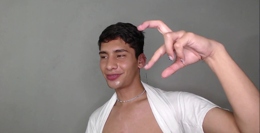 by_pandora: Ufff quanto è bello sborrare di nuovo in questo modo non...