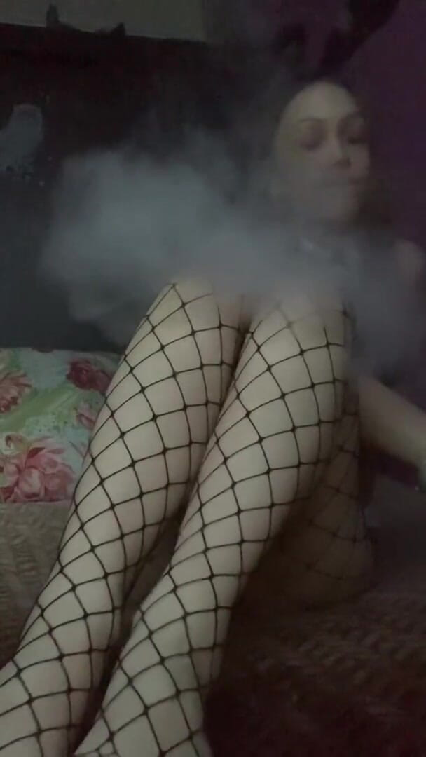 SashaSweet69: 흑인 대물 자지에게 따먹히는 18세 소녀