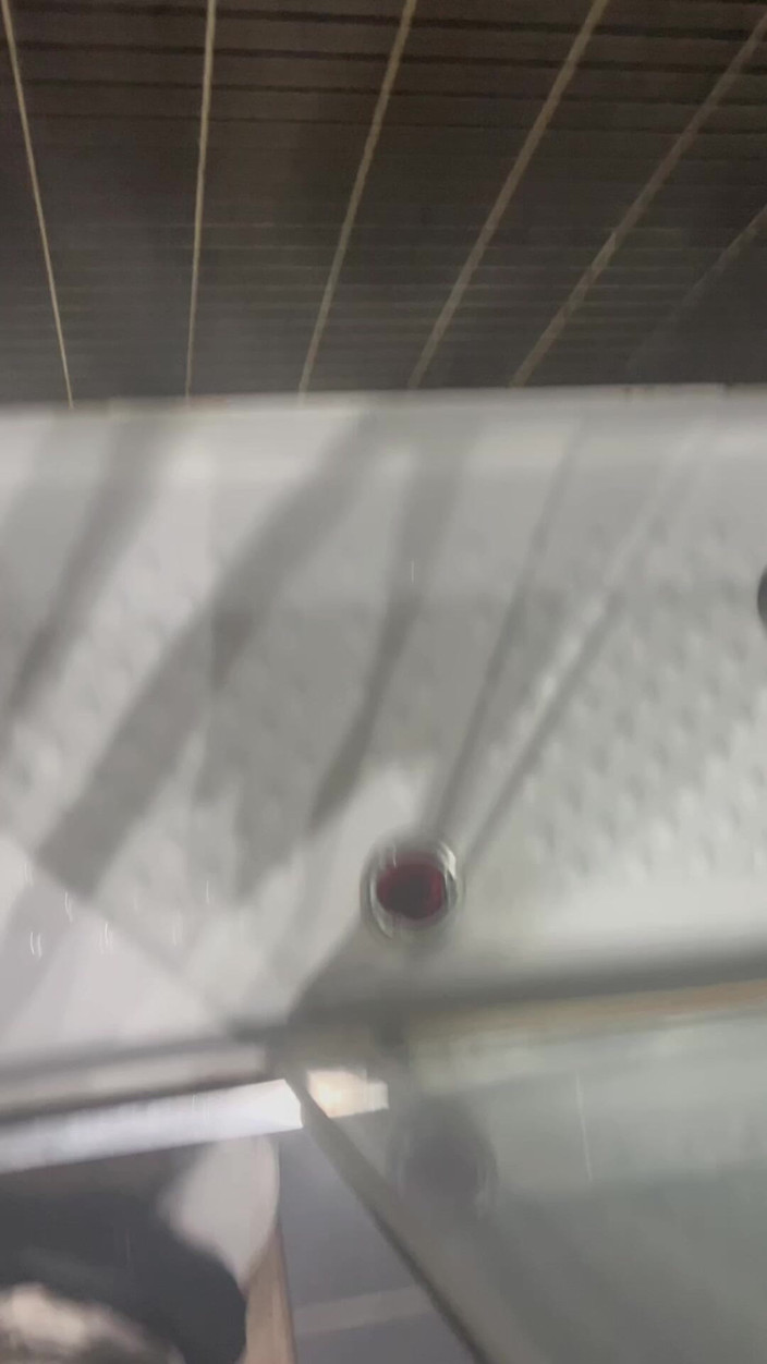 XLNicoo: 내 엉덩이를 가지고 노는 것은 샤워 중 사정으로 끝납니다.