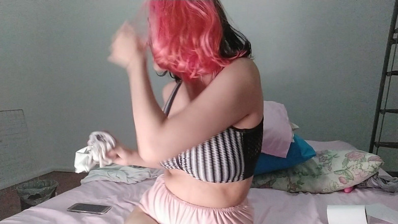 Ms Candy Bunny: Він програв парі