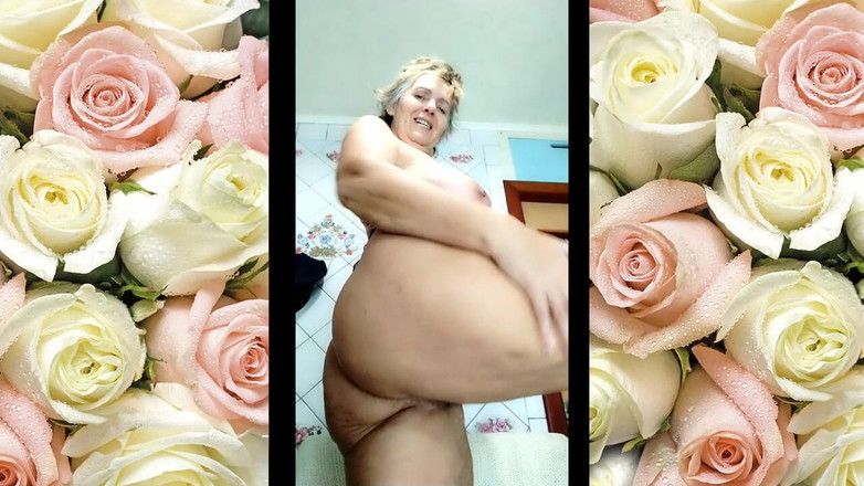 Lukerya: Sexig polis, svart underkläder, spetstrosor