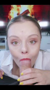 I Love Sucking Cock & Getting Showered With Cum 