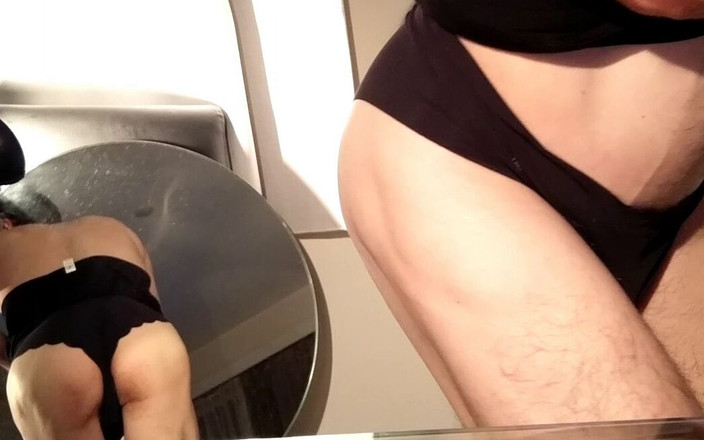 GayNeuligTabulos: Saya akan tunjukkan pakaian dalam baru saya kepada awak