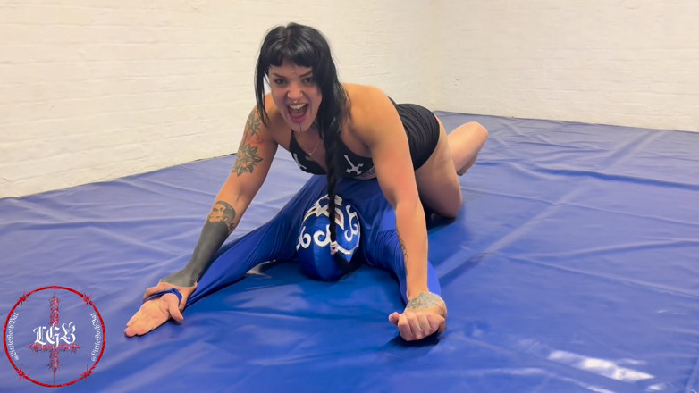 She Wrestle: Battre, soulever et porter