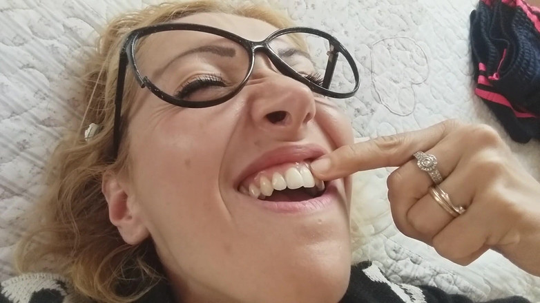 savannahamatoriale: Batang dan gusi saya!