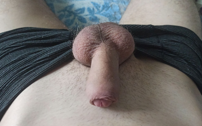 Pasha: Der junge wichst seinen schwanz und versucht zu kommen