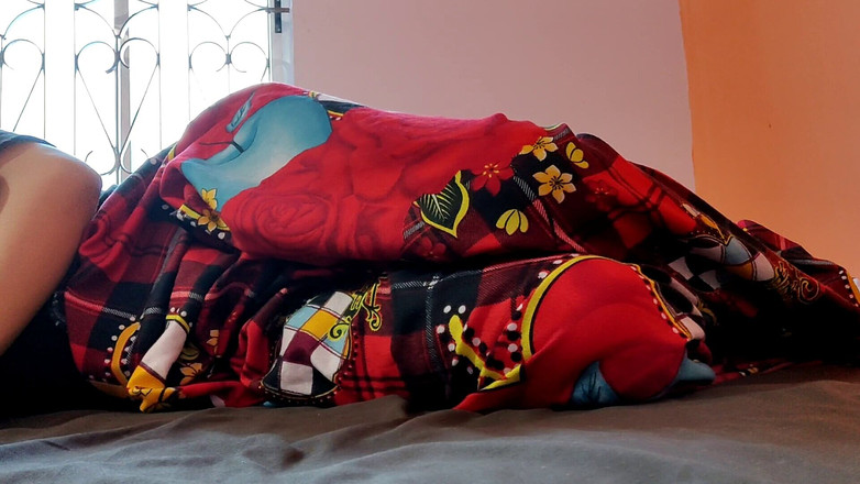 Hope Love: Asyalı üvey kız odasında yalnızken üvey oğluyla seks yaptı