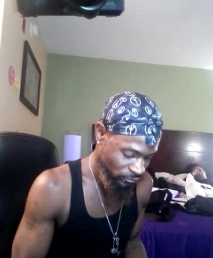 Maculine_Satyr: Yayın Başladı 12/03/2020 06:24 Kimse Burada Hiç Yok