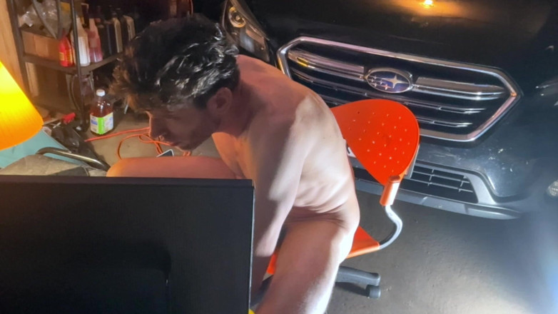 Savage confidence: Solo Jerk in Garage, Discreet, but Still Classic Voyeuristic