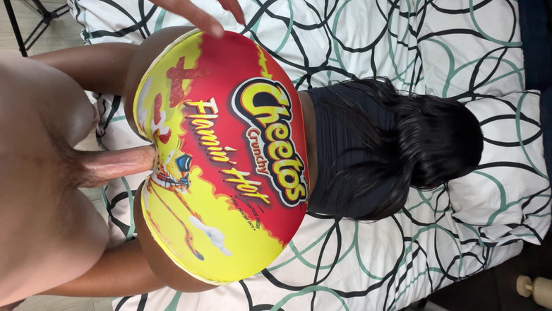 BootyClapper187: Sono stato scopato nei miei collant Cheetos eccitanti da un...