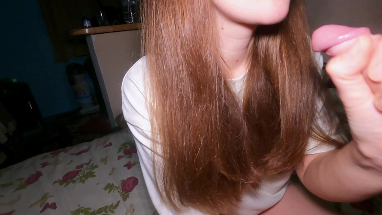 Love_Adventures: Üvey kız kardeş, minik göğüslerine boşalmayı seviyorum