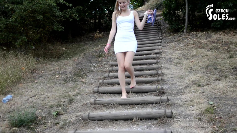 Czech Soles - foot fetish content: Barefeet teasing at park