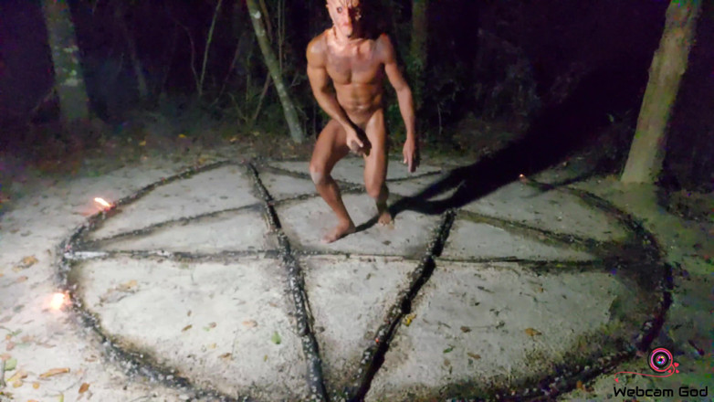 Arthur Eden aka Webcam God: Ring of fire - The ritual (4K)