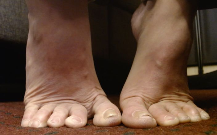 Abby Anna: Toe tôn sùng lây lan trêu chọc toenail unpolished