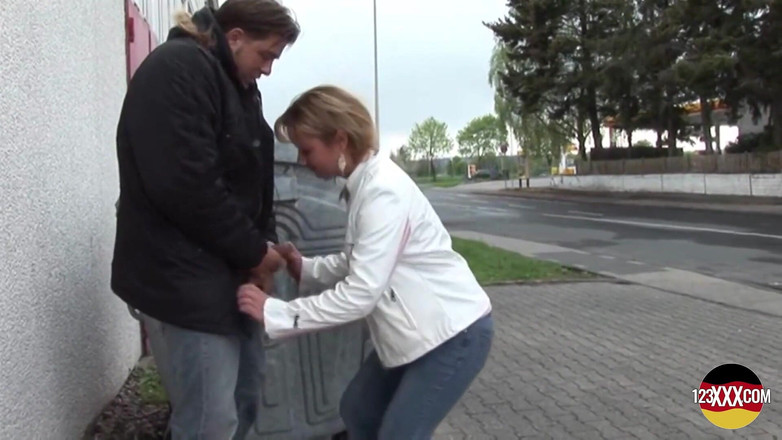 123XXX - Fucked Amateurs in Germany!: Cô ấy yêu con cu to và cứng của anh ấy