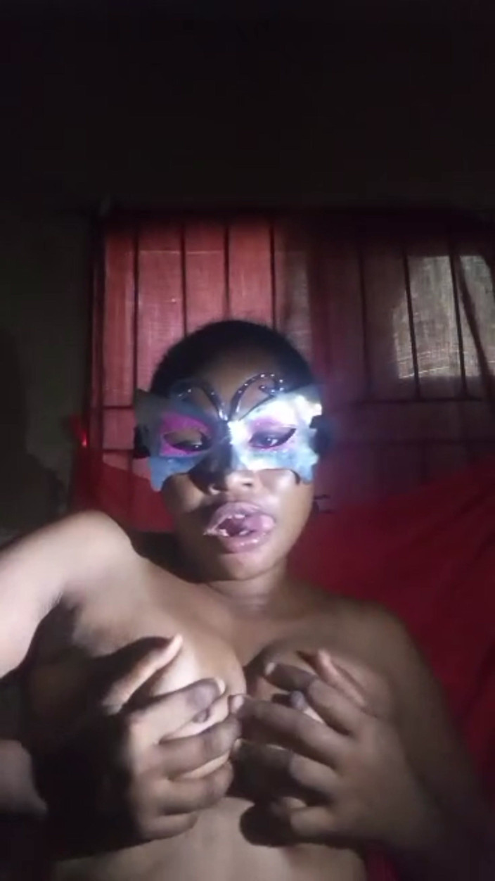 Lovelee: Home Made Video