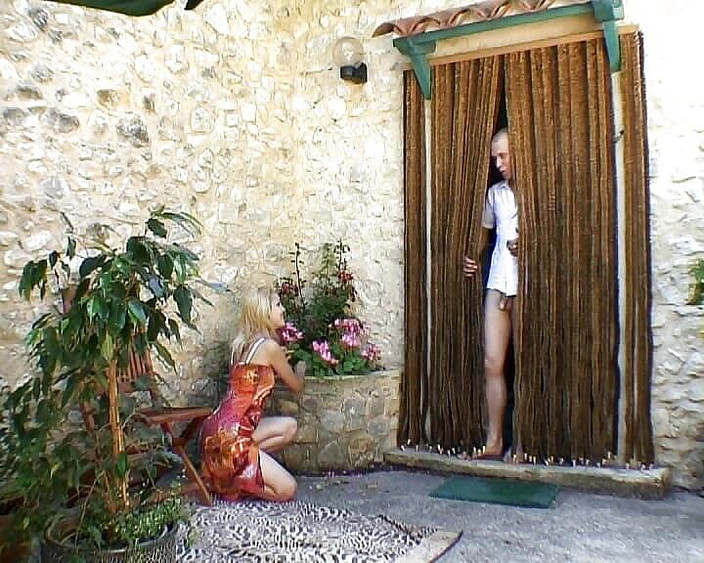 Planete Francaise: Francouzská blonďatá kráska jezdí na tvrdém čůrákovi se svým muffem