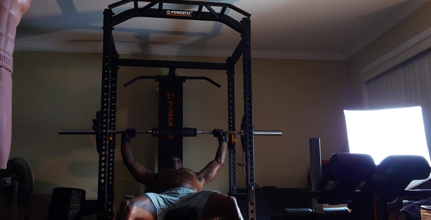 Hallelujah Johnson: Đào tạo sức đề kháng workout hôm nay trên các dữ...