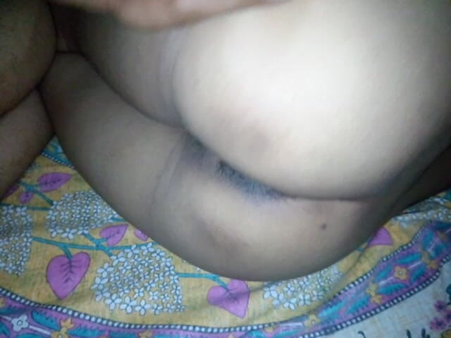 Desi girl ritu: Minha esposa compartilhando meu melhor amigo no Hotel Delhi