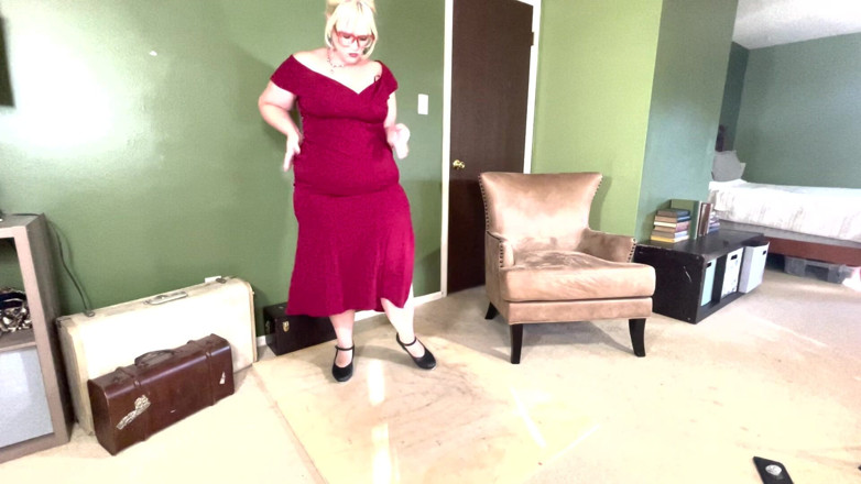 Alice Stoner: Stiptease: Udar jak Alice tańczy i rozbiera jej wspaniałe ciało...