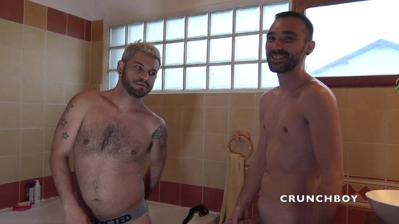 BAREBACK PARTY AT BOYBERRY CRUISING: Power bottom bị Jimy Fix đụ