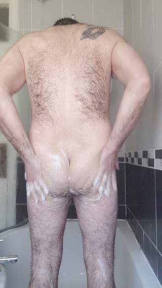 3 moons ltd: Chlazená scéna ve sprše