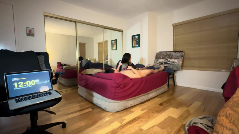 SquishMallow3328: 2025年の最後のセックスと2026年のファースト・セックス