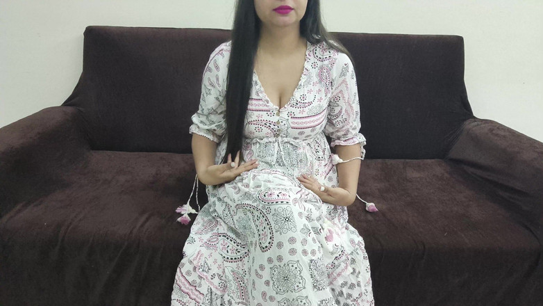 Saarabhabhi6: Tukar Pakaian Di Hadapan Abang Ipar Yang Menonton Lucah