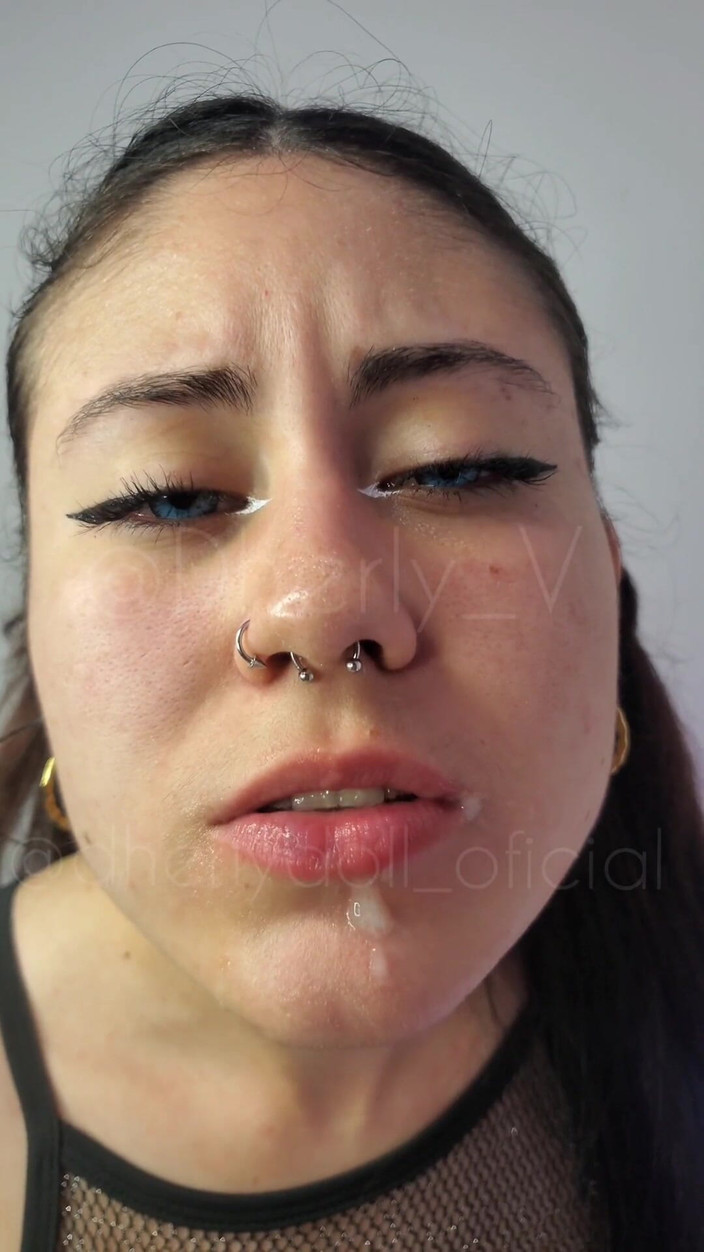 DherlyDoll: Дівчина мого друга любить мою сперму, вона все це ковтає