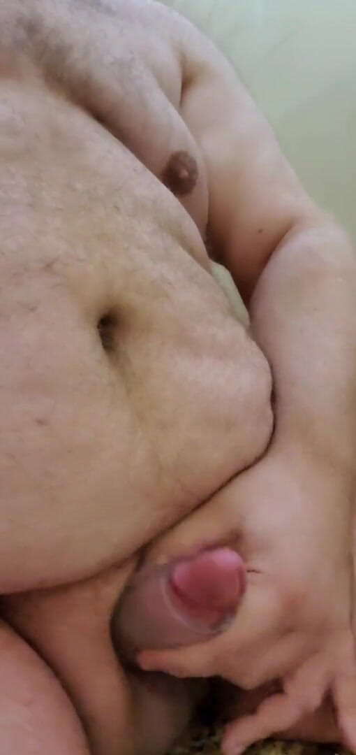 Danzilla White: Играю с моей игрушкой в ванной отеля