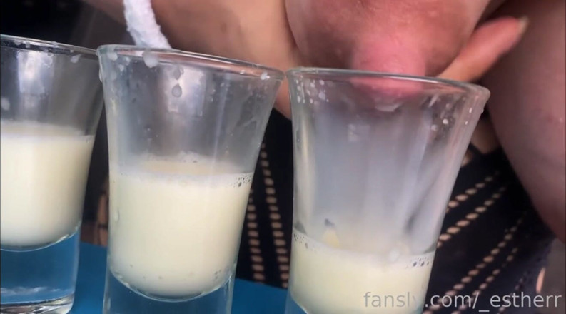 Esther Mommy: Filling Three Glasses with Fresh Breast Milk From My Full...