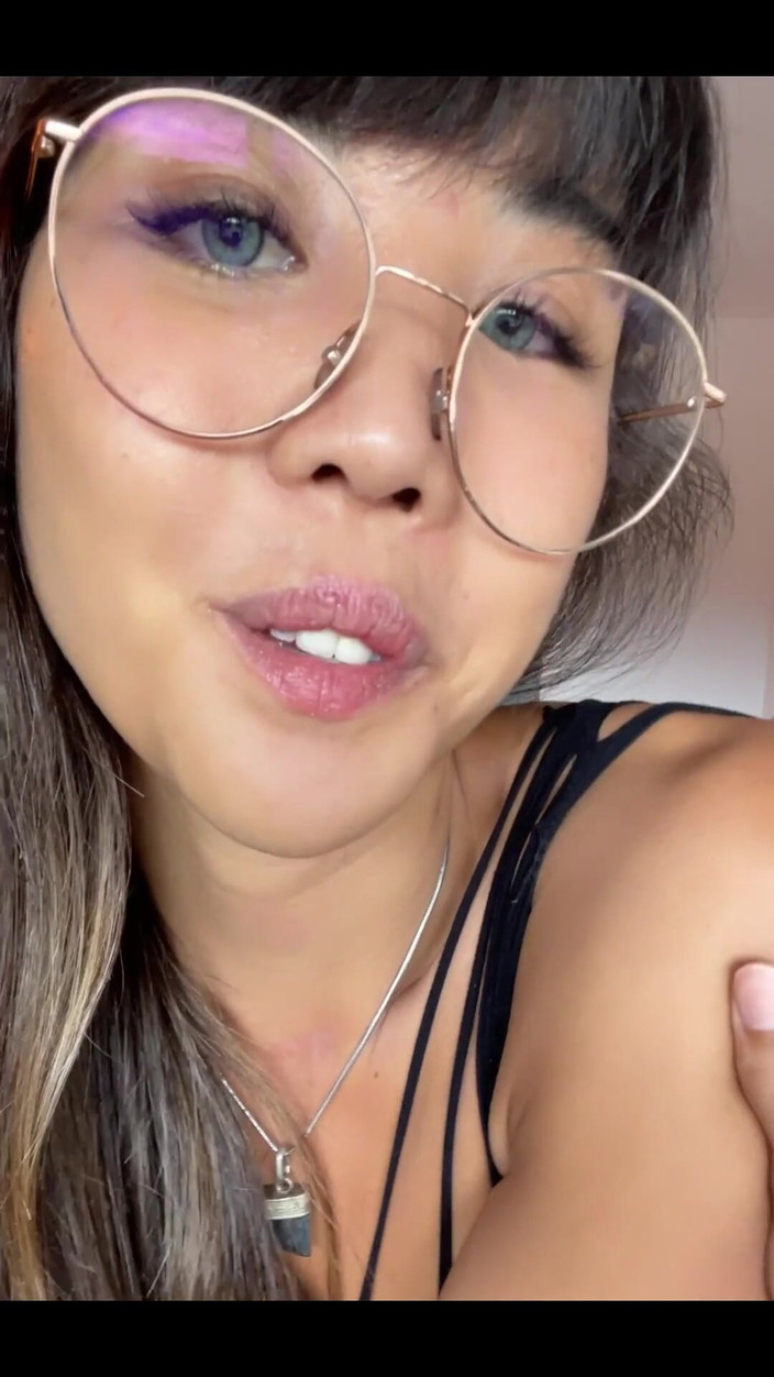 DaringKiara: Você acha que eu posso seduzir minha professora de piano