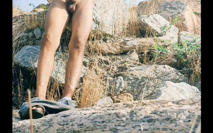Tani: Nago w Mountain Cumshot